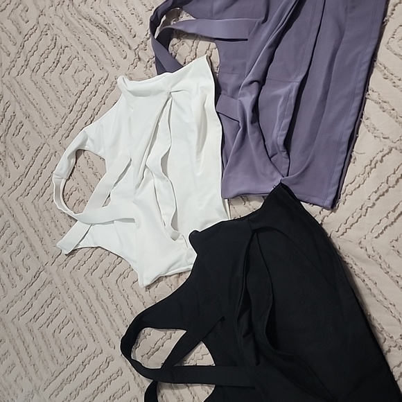 Sports Bras - Picture 2 of 3